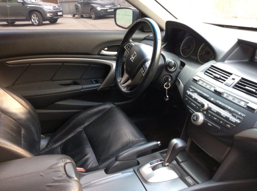 Honda Accord 2007 Coupe салон