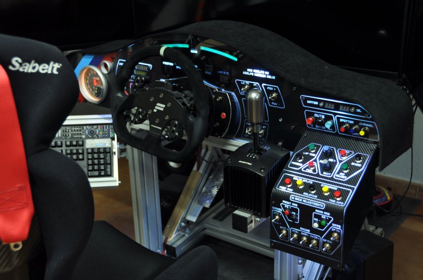 Fanatec кокпит