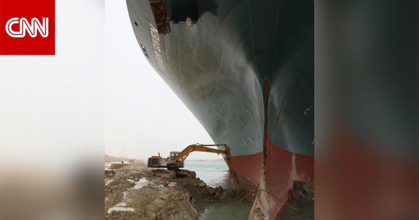 Эвергрин застрял в Суэцком канале