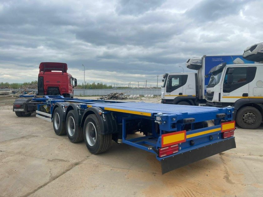 Полуприцеп ЧМЗАП контейнеровоз