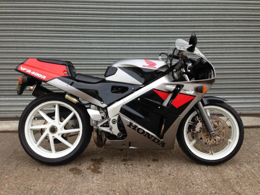 Honda VFR 400 nc30
