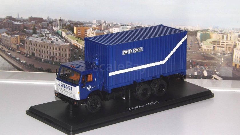 КАМАЗ-53212 С 20-футовым контейнером