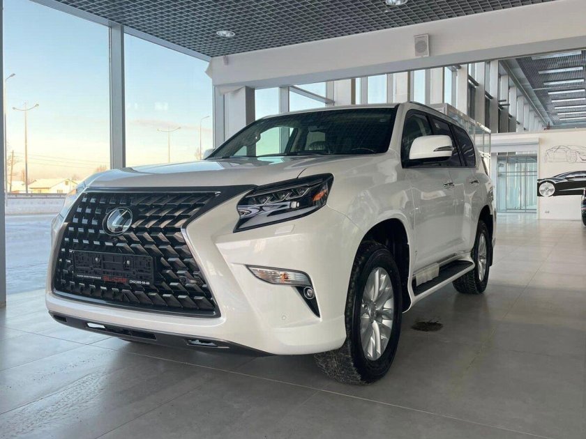 Лексус 460 2022