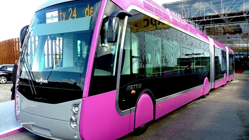 Гоночный автобус