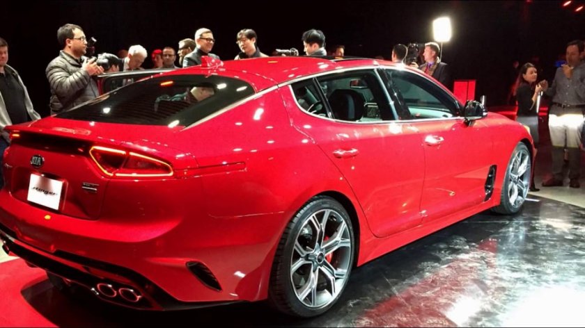 Киа Стингер 2017