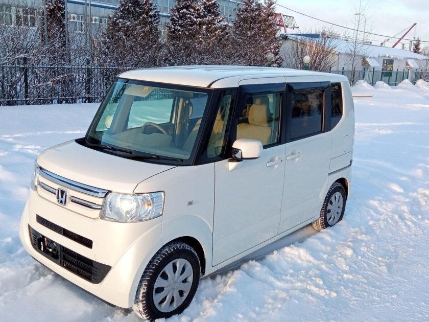 Honda n-Box 2016