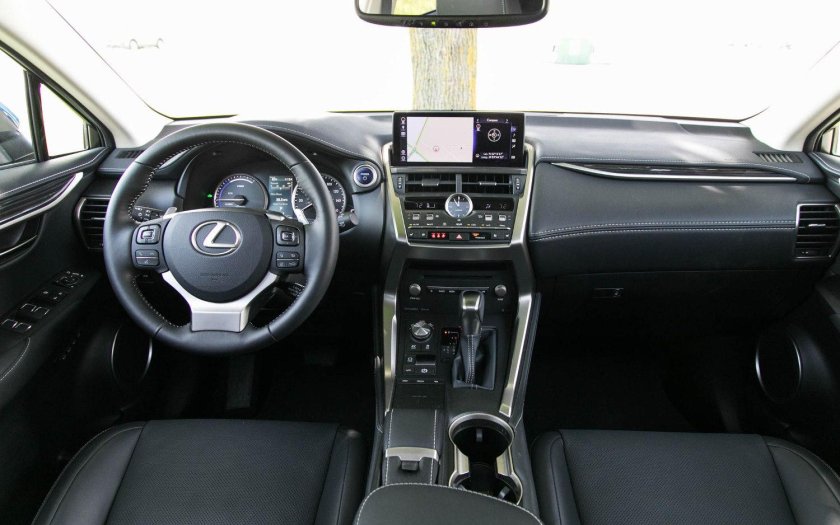Lexus NX 300h Interior