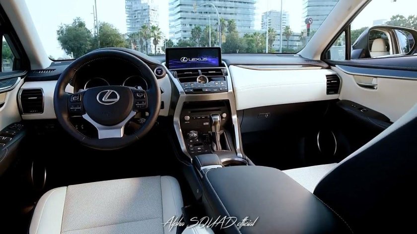 Lexus NX белый салон