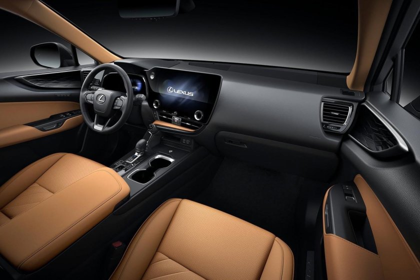 Lexus NX 2022 салон
