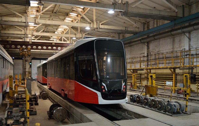 Трамвай 71-628-01