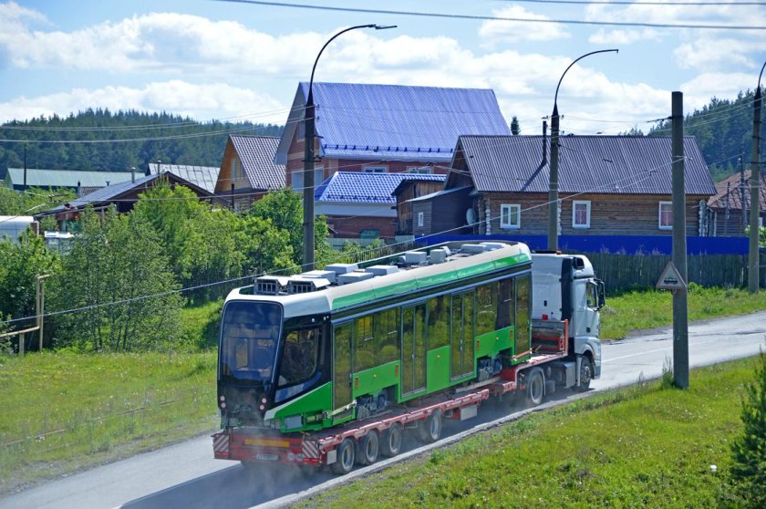 Новый трамвай УКВЗ 71-628