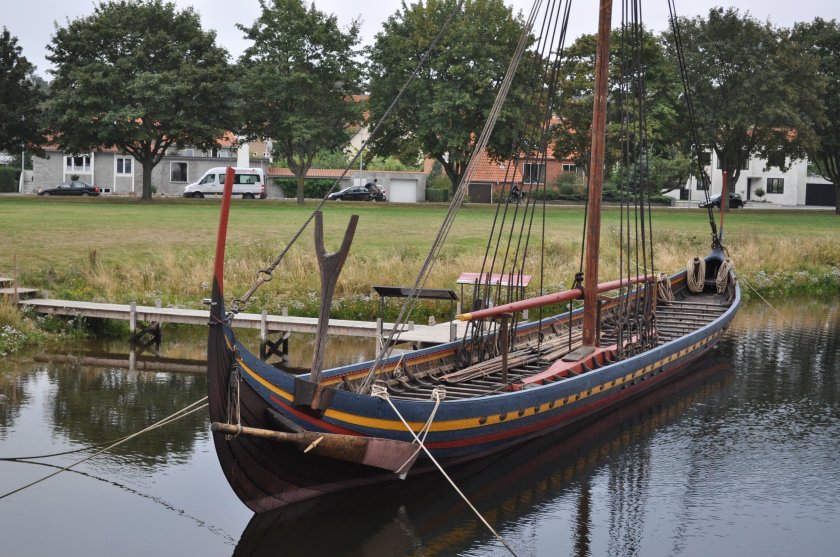 Драккар и Кнорр