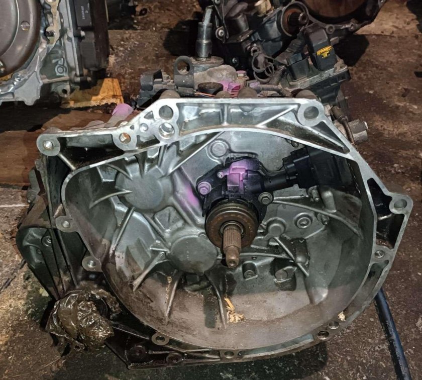 Коробка автомат или робот в Ситроен
