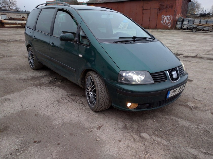 Сеат Альхамбра 2002