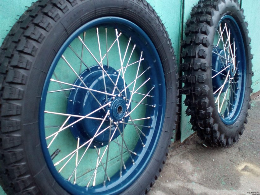 Спицовка колеса мотоцикла Урал