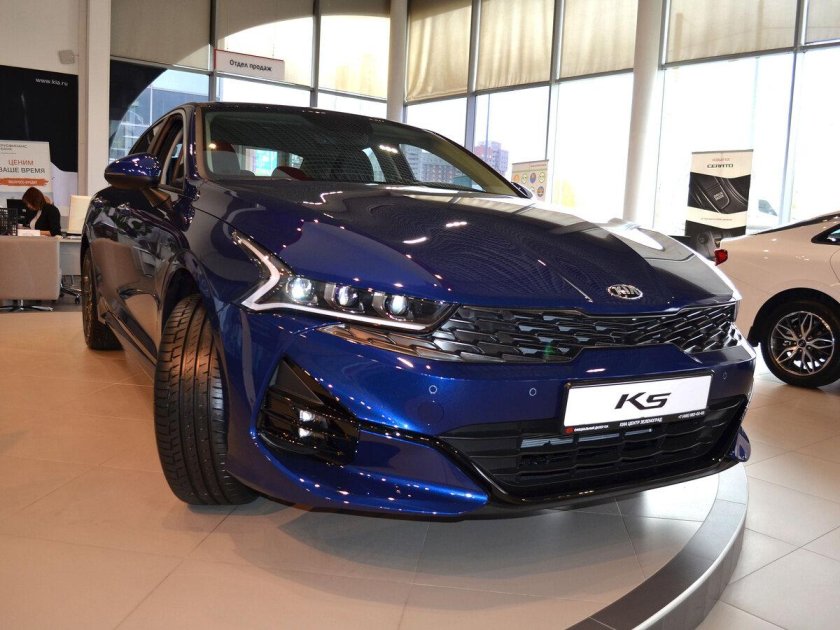 Kia k5 синяя