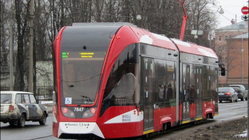 71-923м трамвай