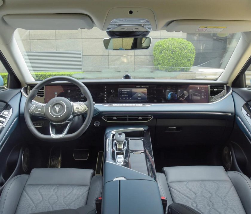 Электромобиль voyah 2022