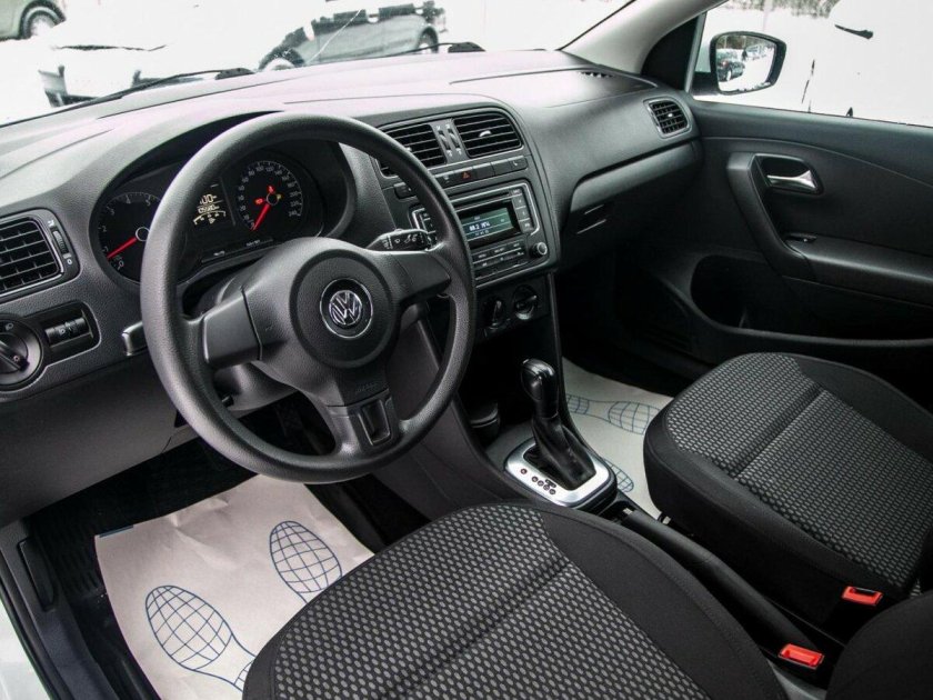 VW Polo sedan Club комплектация