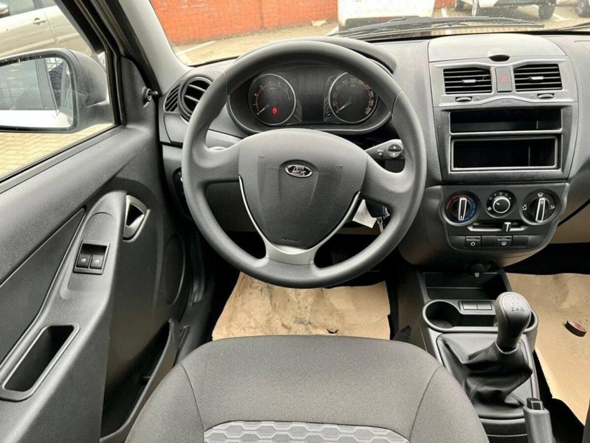 Лада Гранта Club 2022