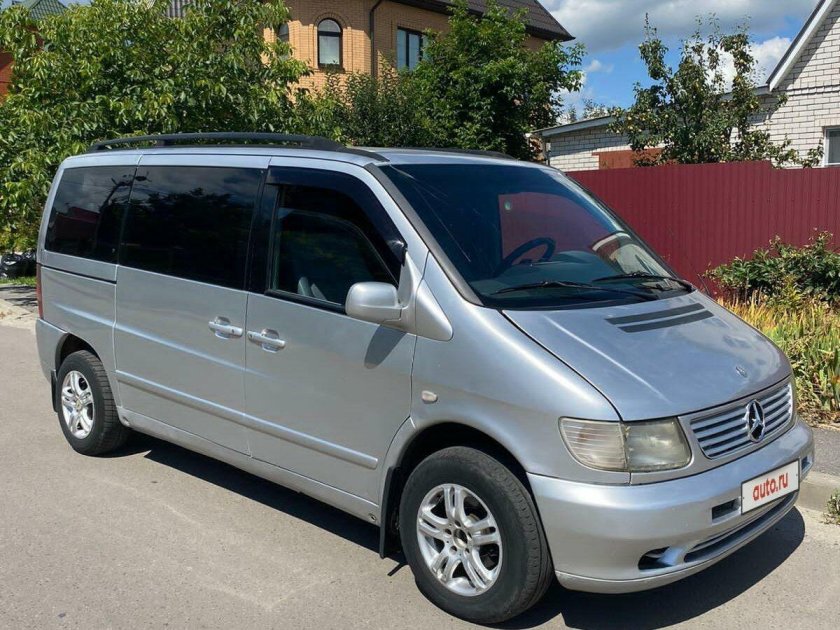 Мерседес Вито 2002 года