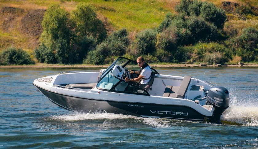Катер Виктори 500