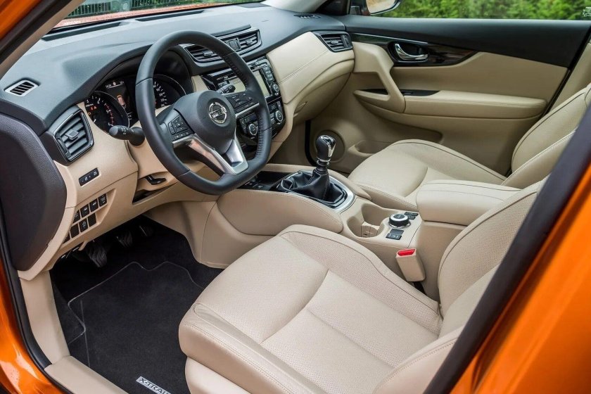 Nissan x-Trail 2018 салон
