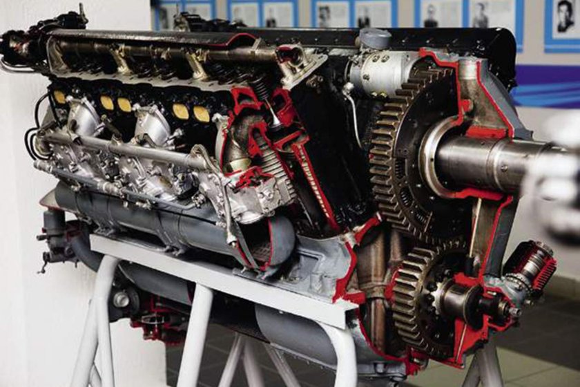 Двигатель м-105пф