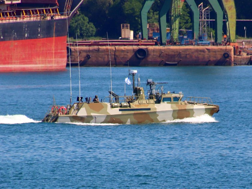 Противодиверсионный катер нахимовец