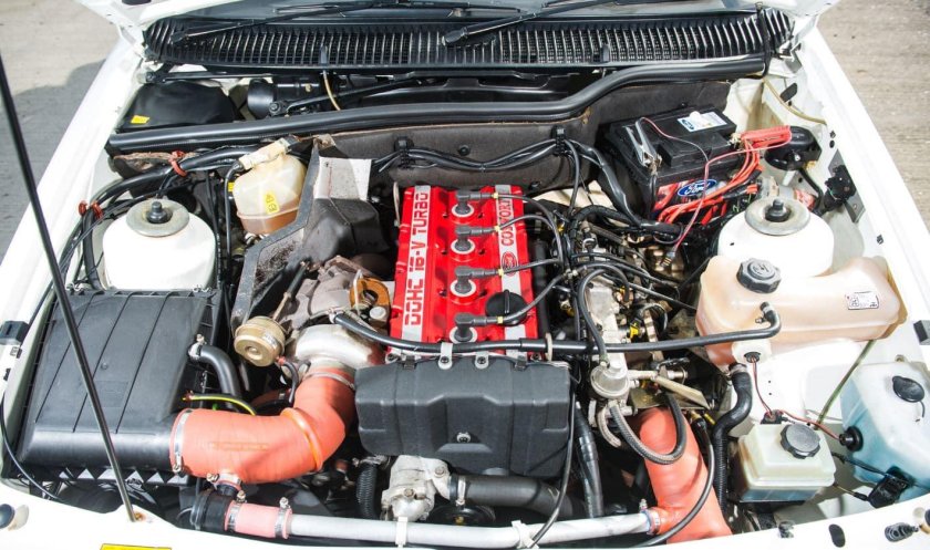 Ford Sierra Cosworth rs500 двигатель