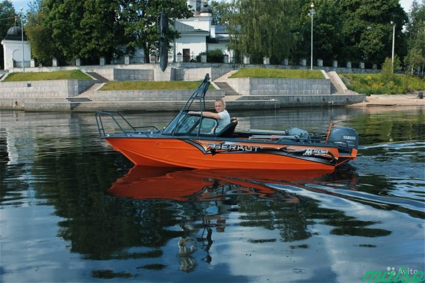 Катер Беркут м