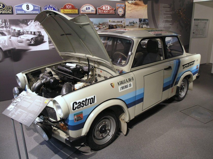Trabant p601 под капотом