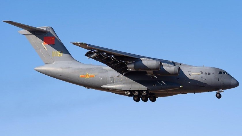 Военно-транспортный самолет Xian y-20