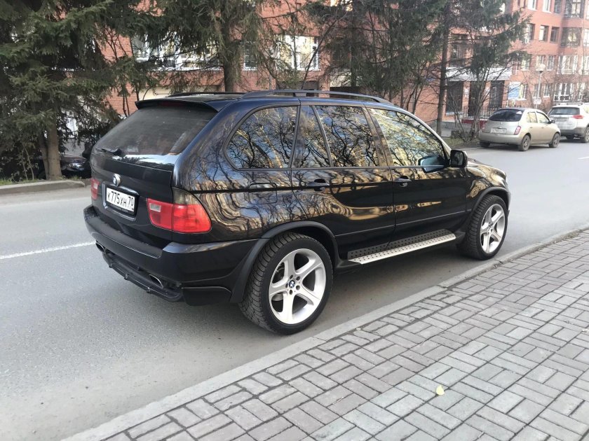 BMW x5 e53 r19