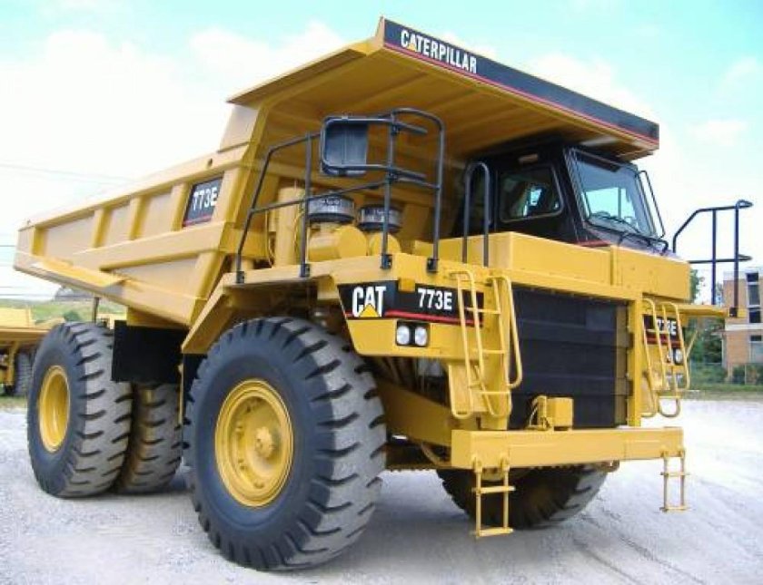 Самосвал Cat 773e