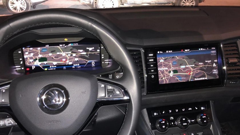 Jaguar f-Pace навигационная система