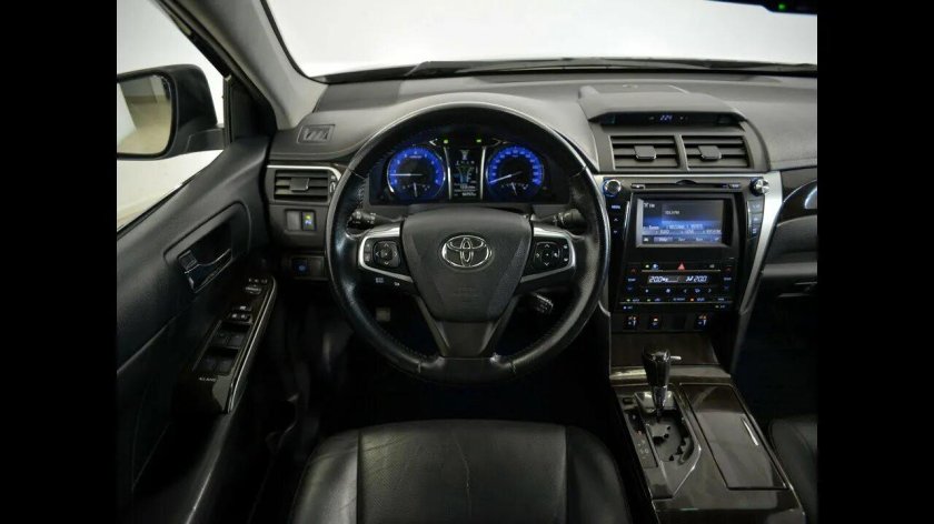 Toyota Camry 2015 салон