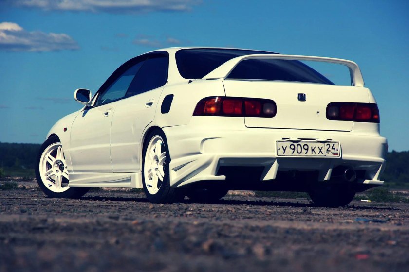 Honda Integra db6 в обвесах