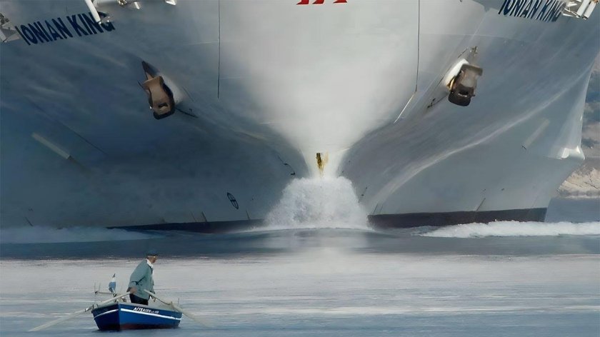 Смешной корабль