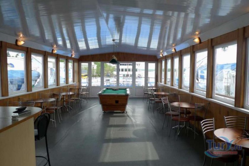 Круиз на теплоходе Михаил Танич