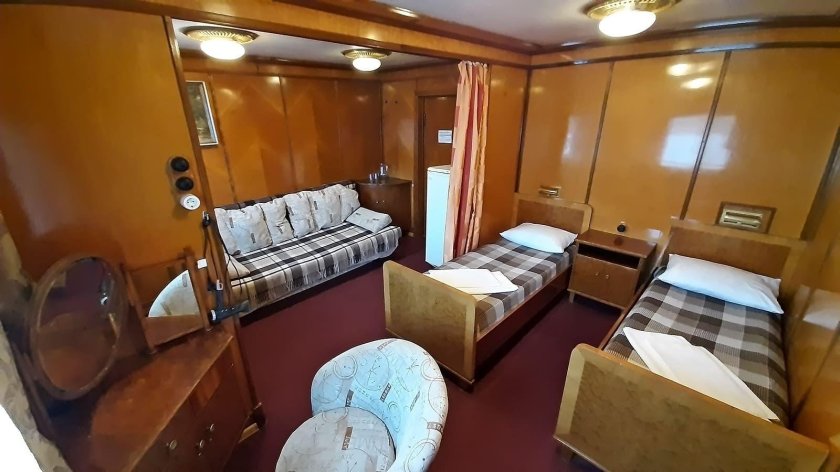 Теплоход Михаил Кутузов каюты