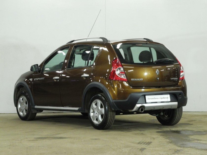 Рено Сандеро 2014г