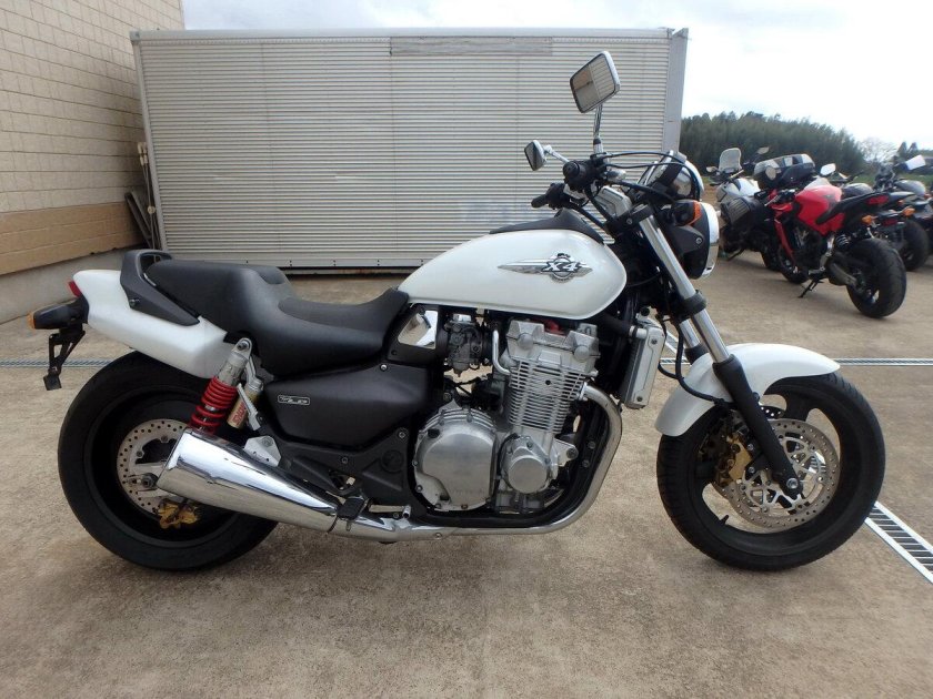 Honda x4 2000