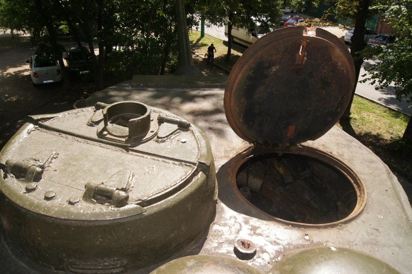 Люк танка т34
