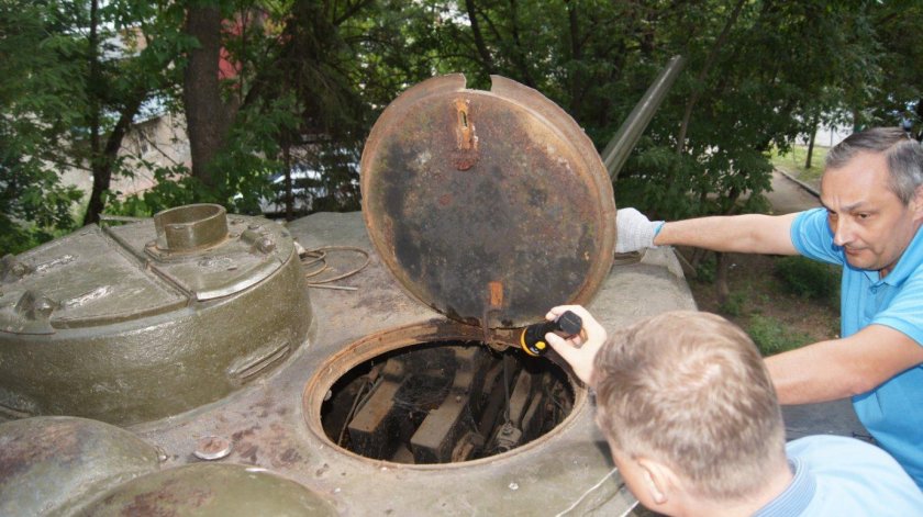 Люк танка т34