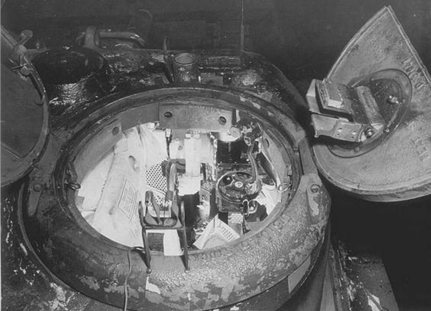 Командирская башенка танка т4