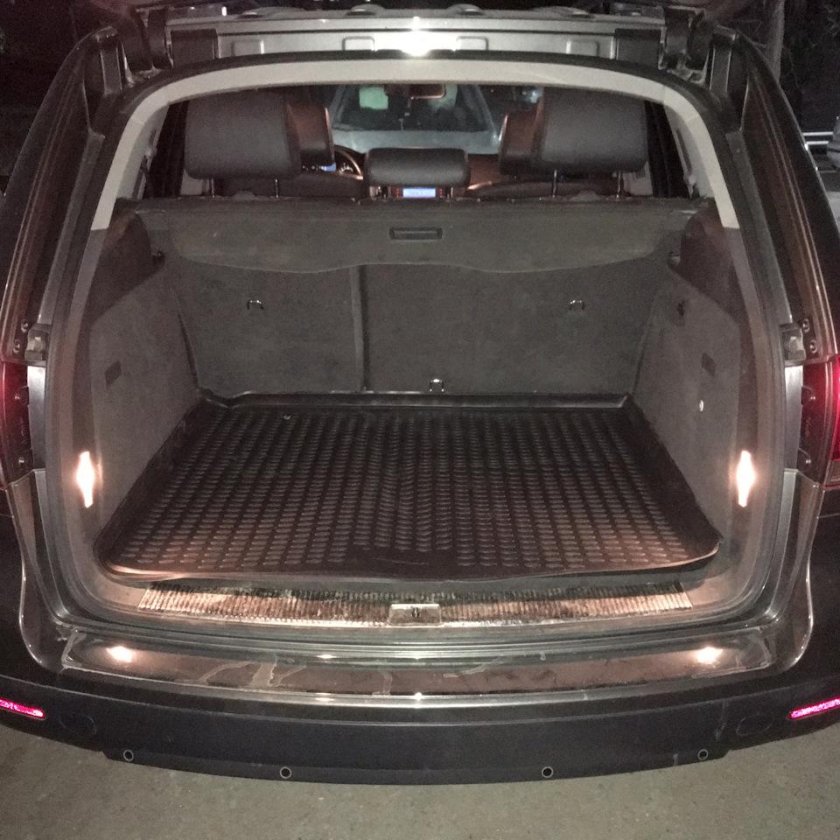 Фольксваген Туарег 2008 багажник