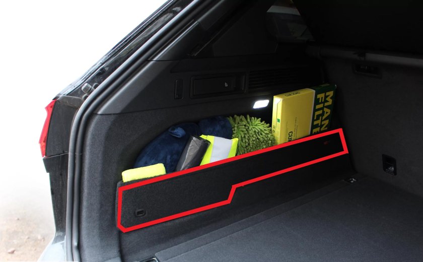 Полка багажника в Туарег