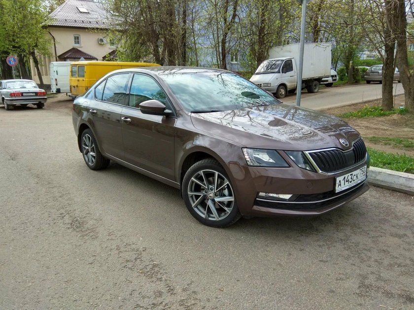 Skoda Octavia a8 r18