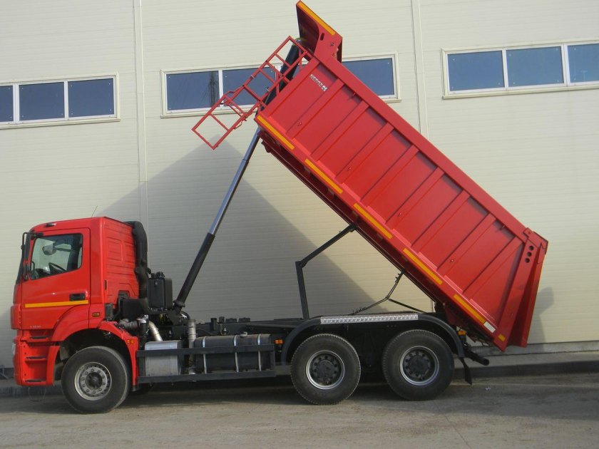 КАМАЗ 6520-43 самосвал